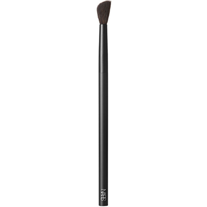 NARS Radiant Creamy Concealer Brush - Cosmetic brush for cream concealer #10